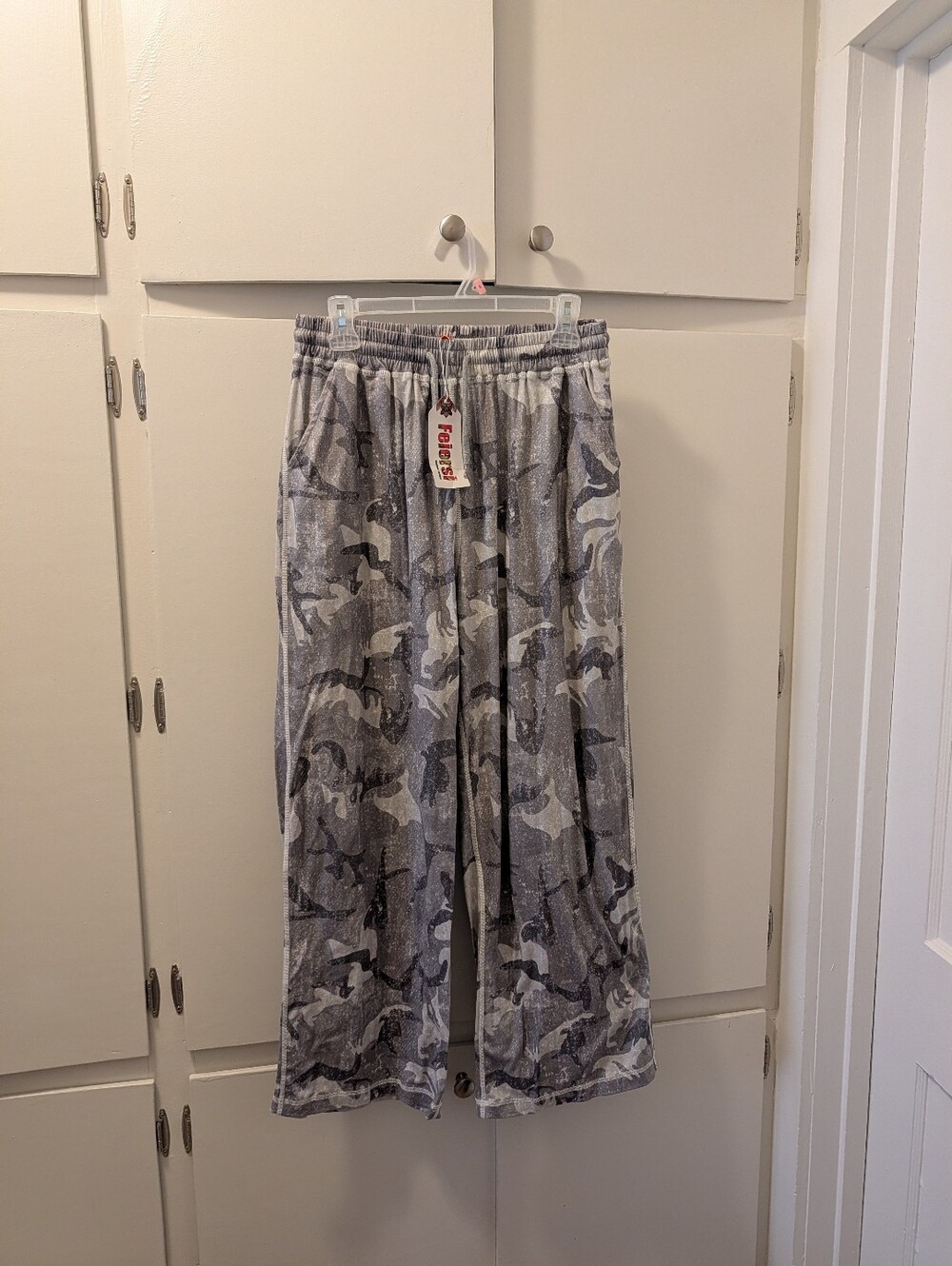NEW Feiersi Lounge Pants, Soft, Medium
